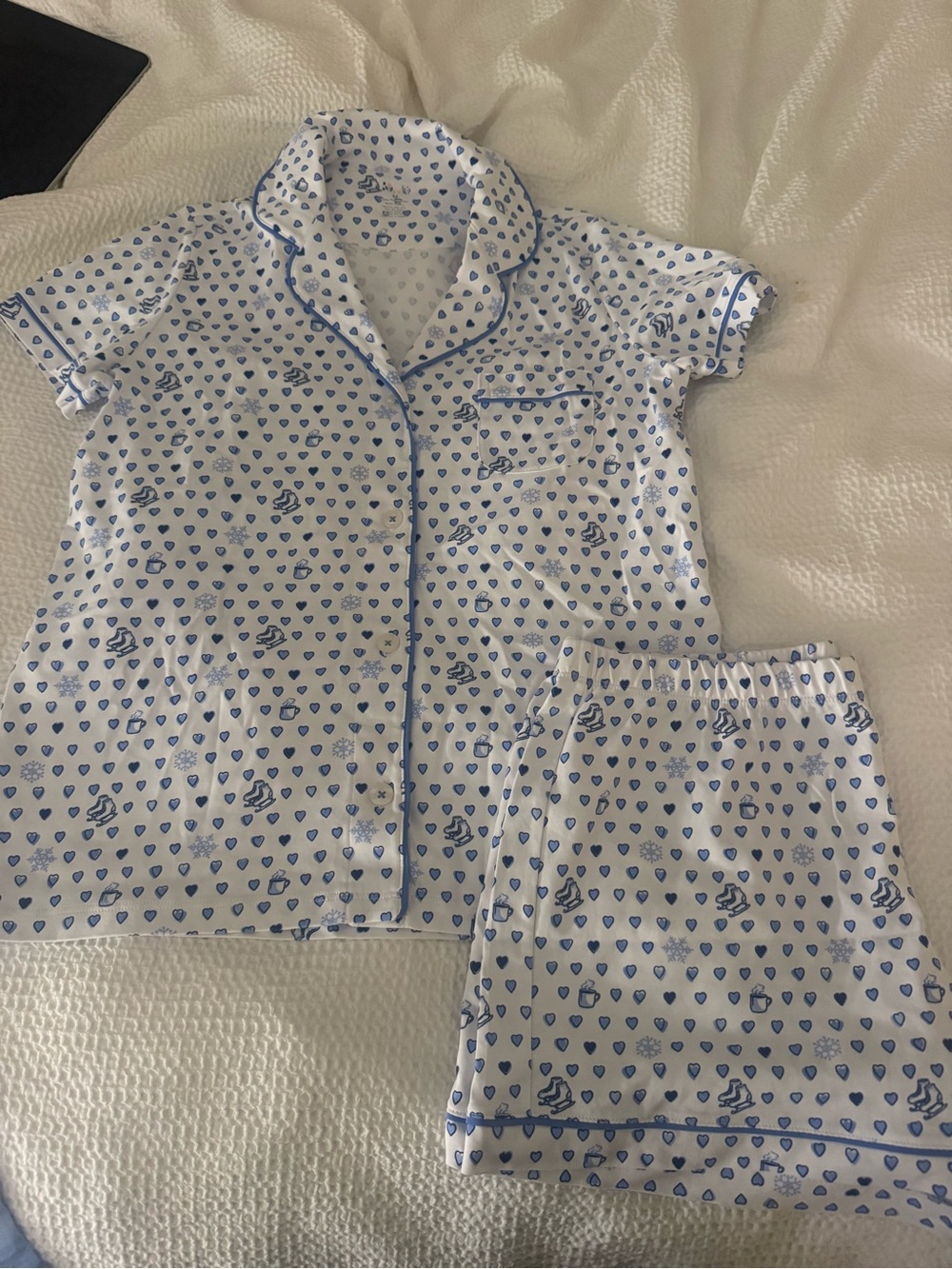 Roller Rabbit White and Blue Heart & Duck Short Pajama Set